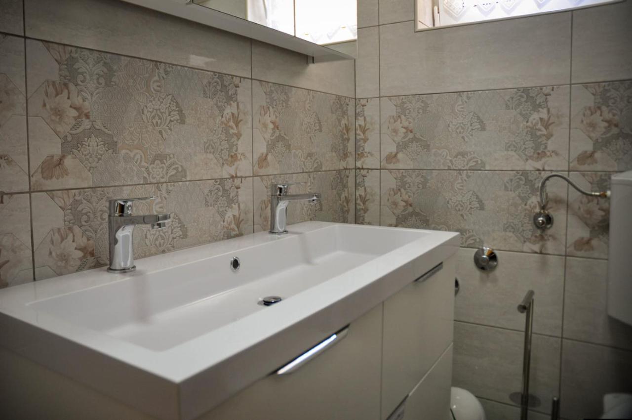 Apartmani Justic نجيفيش المظهر الخارجي الصورة
